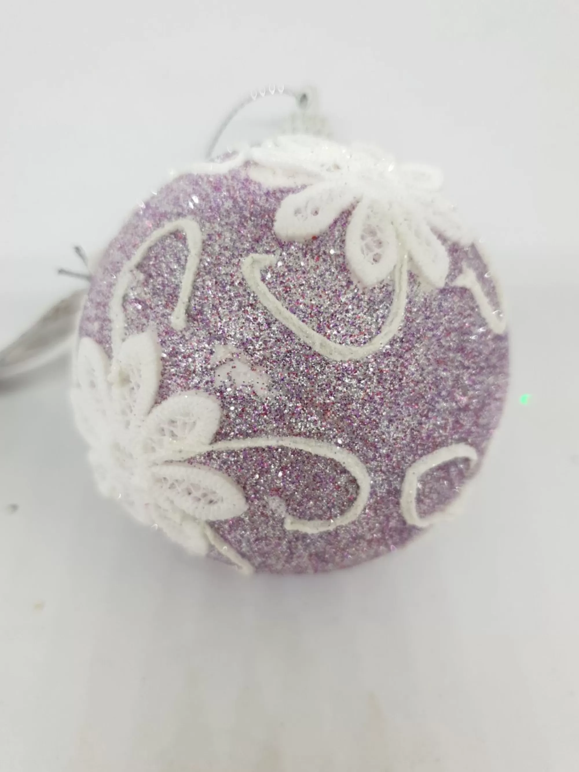 Store La Maison du Père Noël Boule Mauve A Ornement Floral Et Paillettes